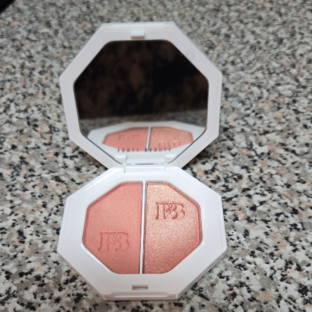 Fenty Beauty Duo Highlighter - Peach and Gold
